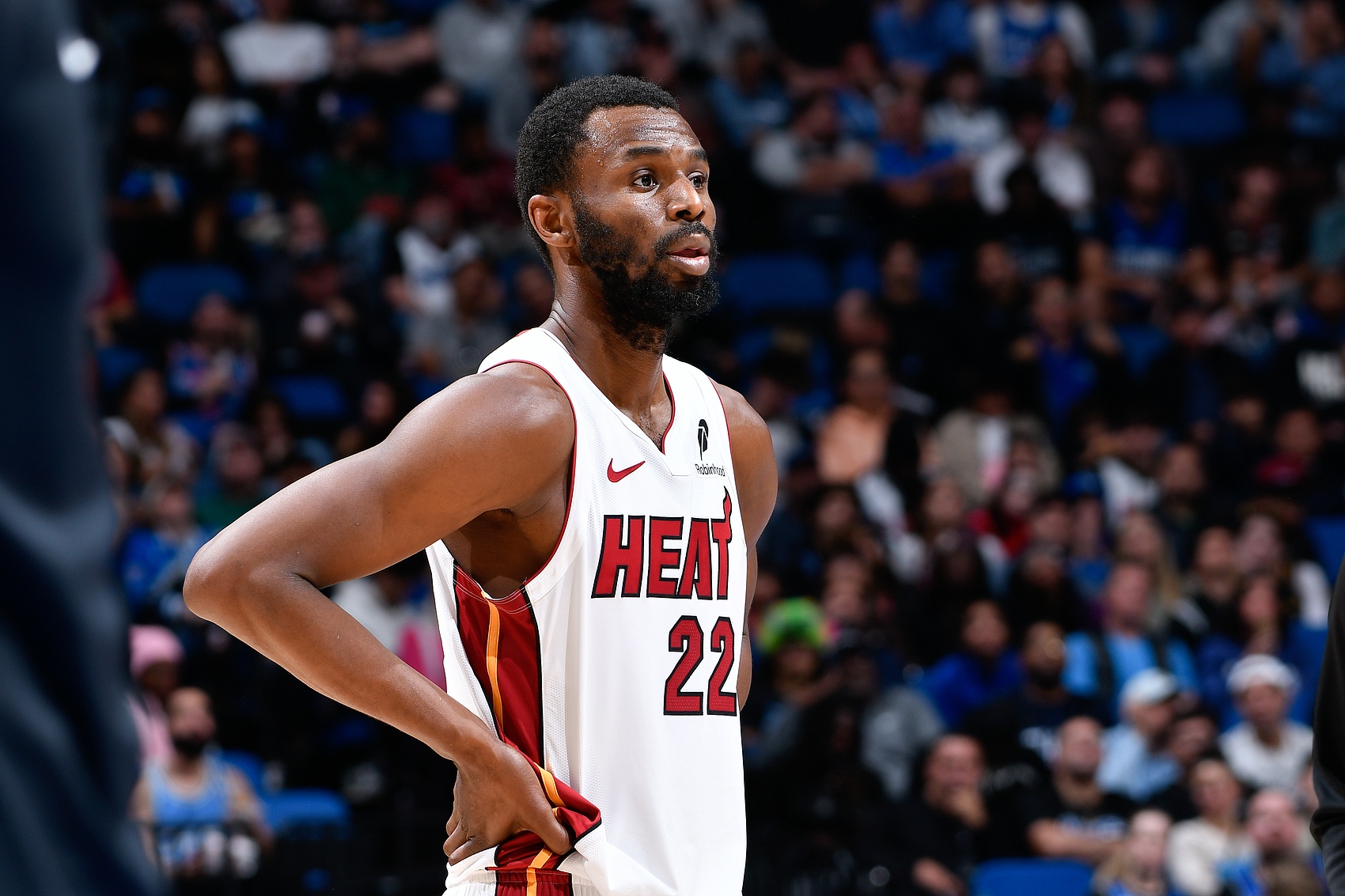 爱游戏app下载-内外开花！维金斯11中7拿21分3助 三分5中4